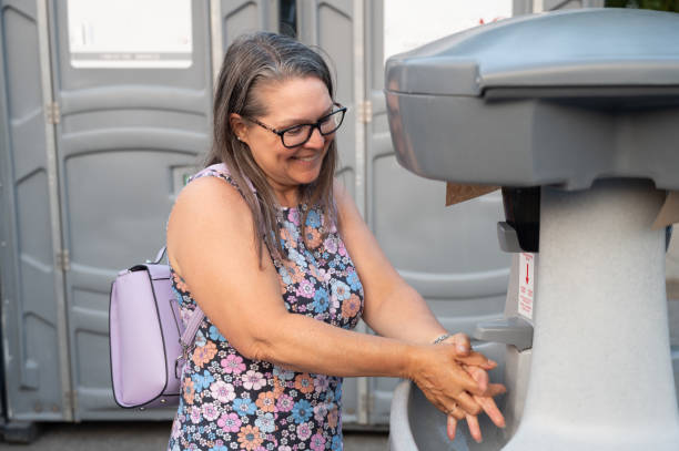Best Porta potty rental near me  in Mission, KS